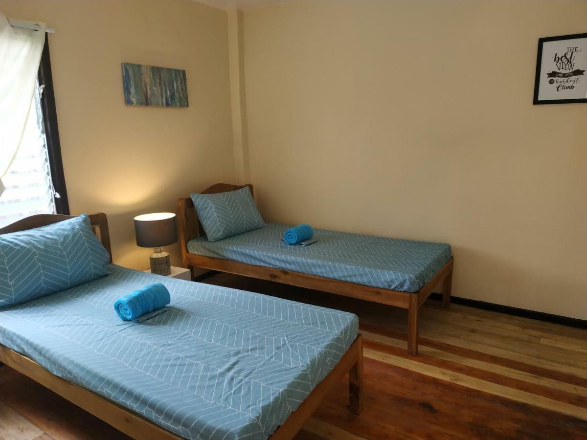 Nelmann'S Nipa Huts Hotel San Vicente  Buitenkant foto